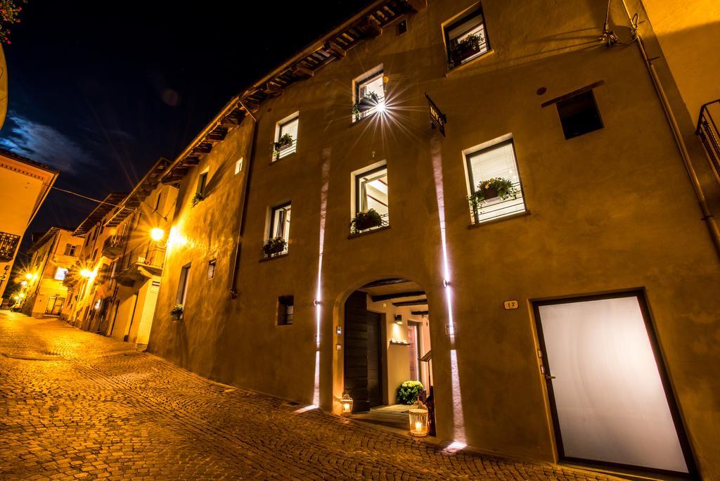 Uve Rooms & Wine Bar La Morra Exterior foto