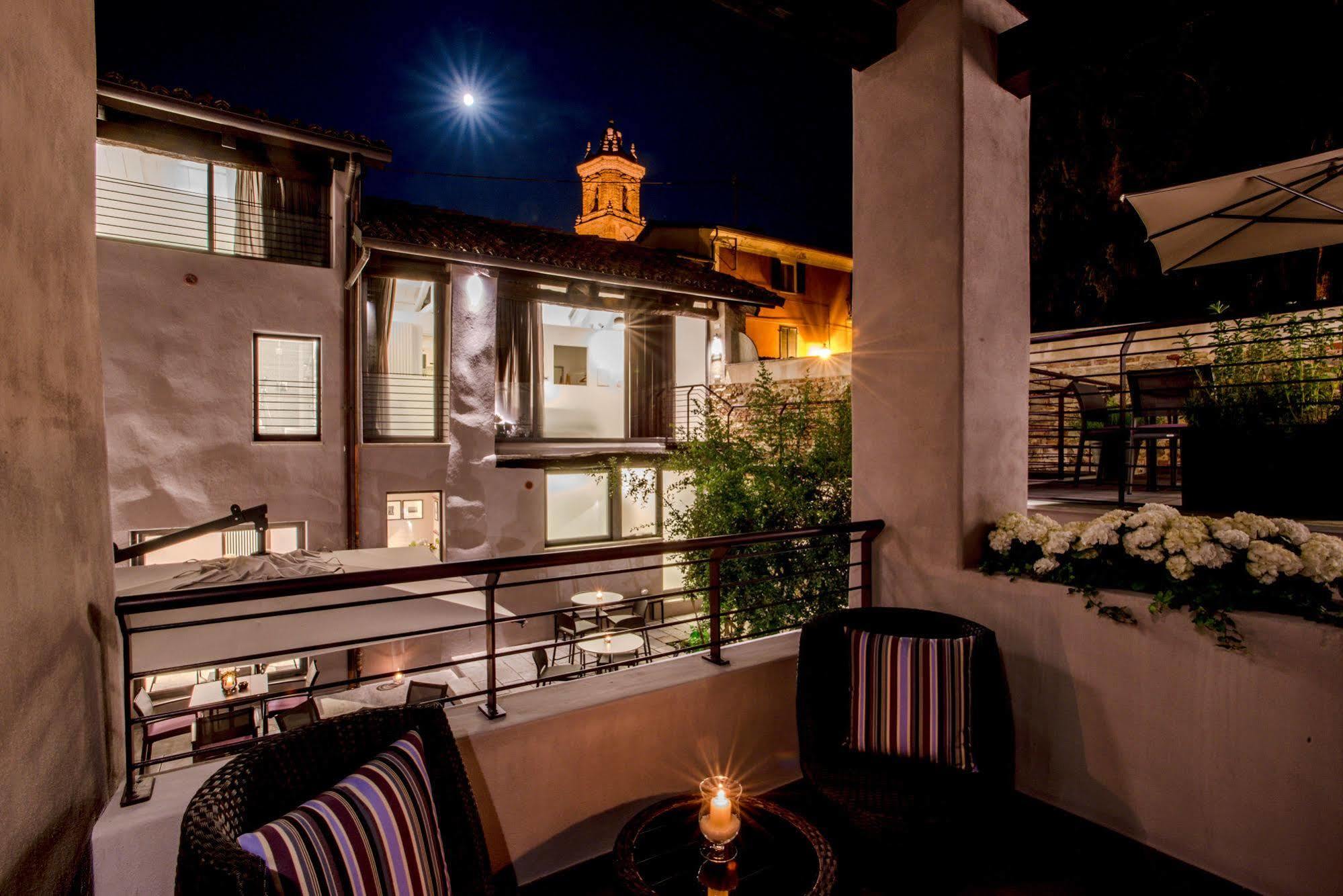 Uve Rooms & Wine Bar La Morra Exterior foto